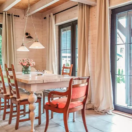 Three-bedroom Holiday In Колчево